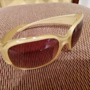 LAST CHANCE >> Avon Sunglasses